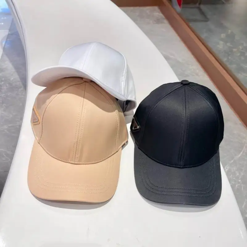 Prada cap 040205